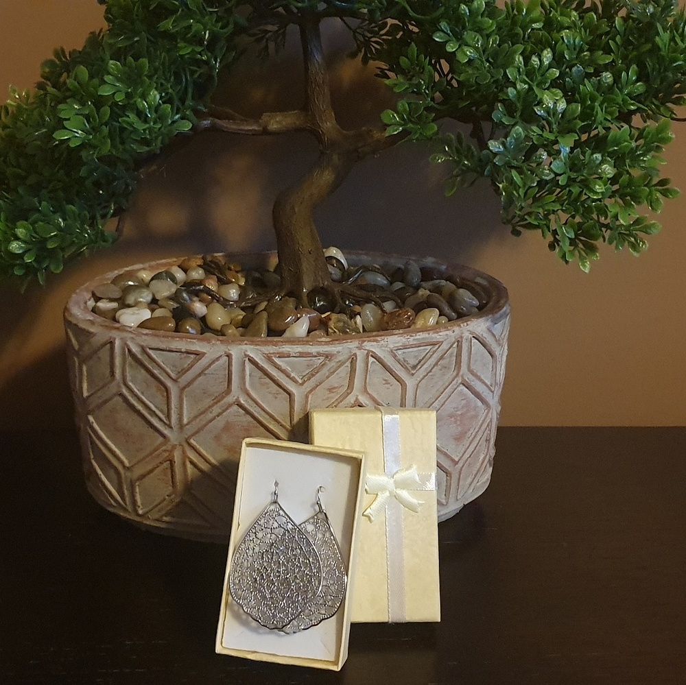 Silver Leaf Lattice detail earrings